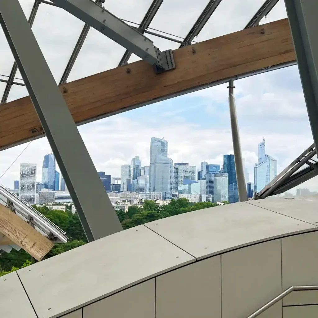 Foto der Skyline von Paris vom Luis Vuiton Museum aus gesehen - weLOFTart Mal- und Zeichenschule München